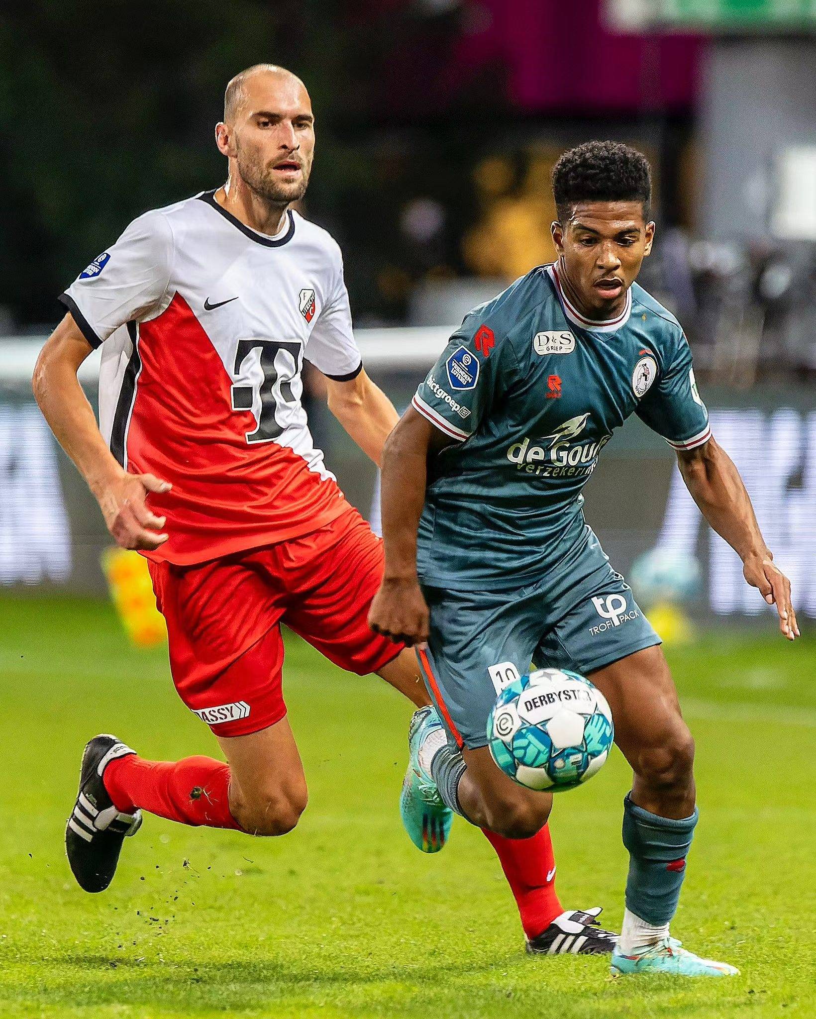 联赛中几场 联赛中几场