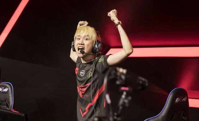 他们具备在 他们具备在